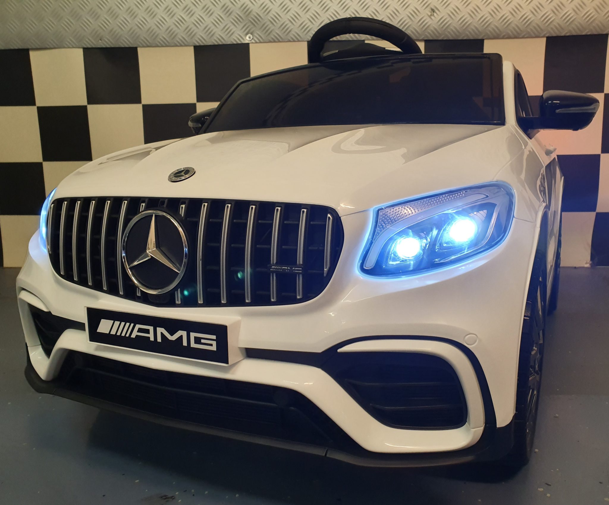 Accu voor elektrische auto Mercedes GLC 63 AMG 12 volt wit